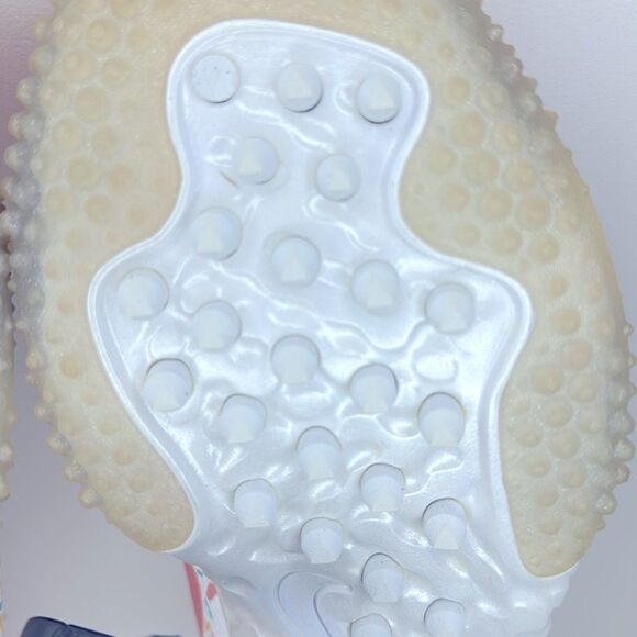 Nike Alpha Huarache Elite 3 Low cleats “Donuts & Coffee\